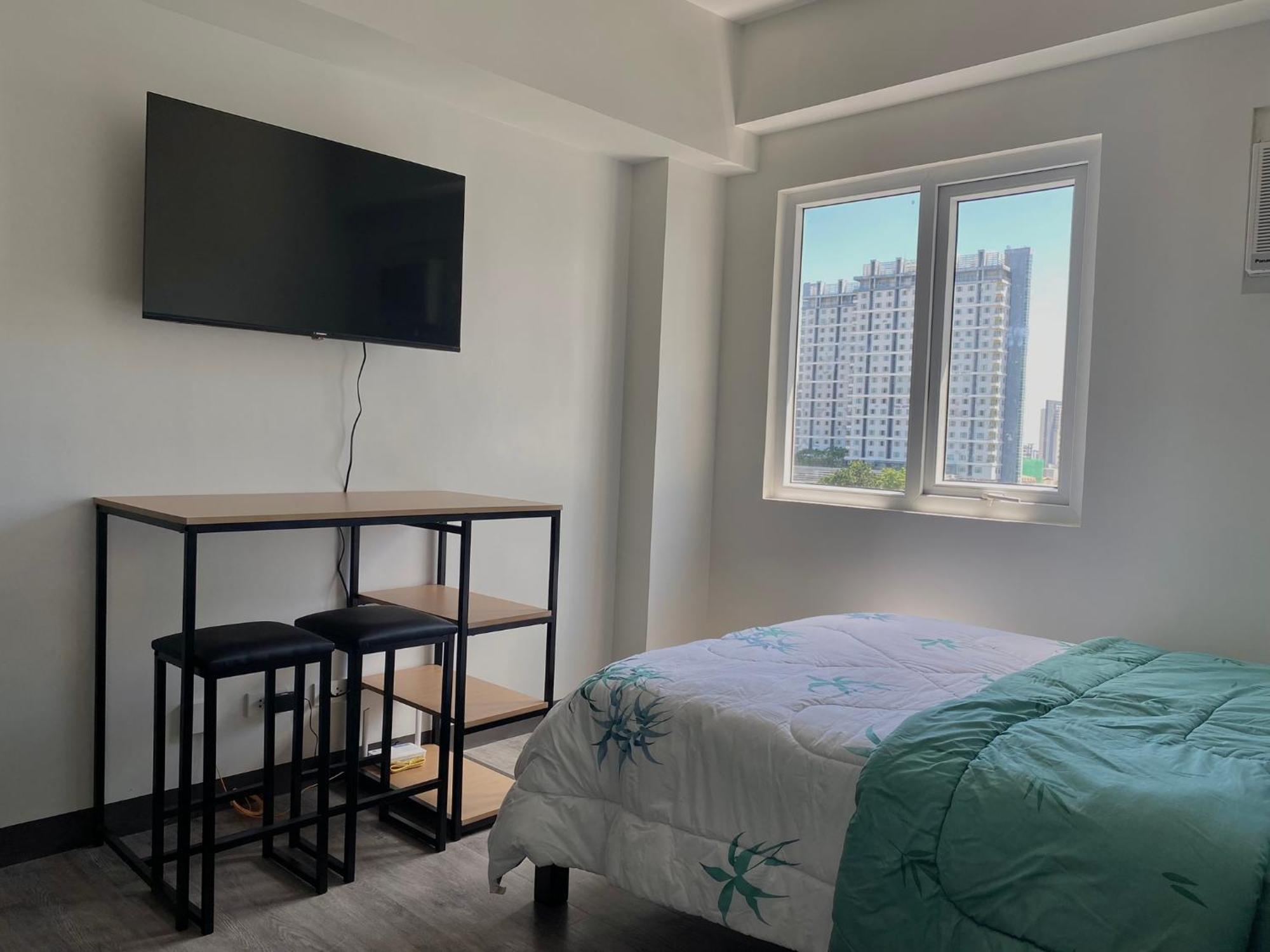 • Wifi Up To 100mbps • Pool • Netflix&chill * Cebu